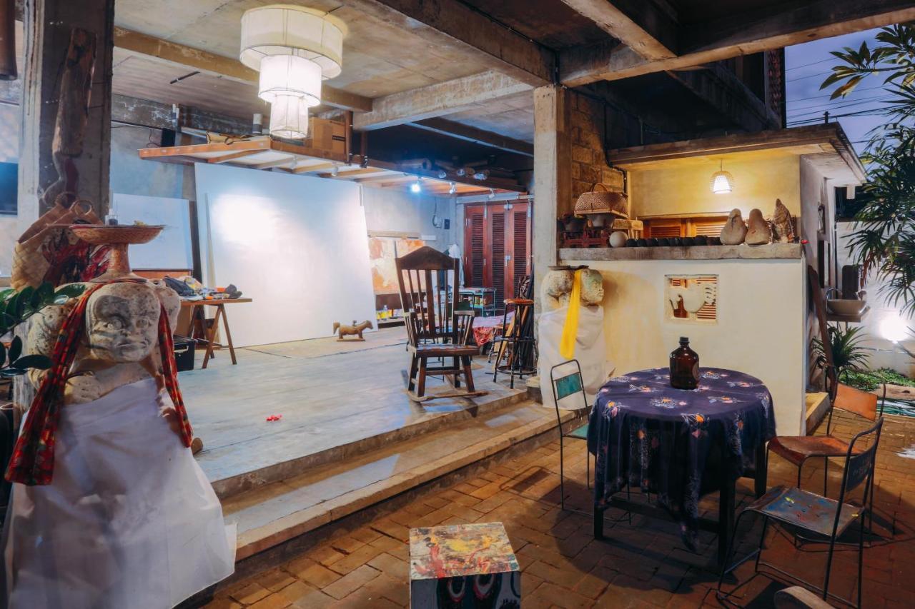 Rumah Paros & Gallery 苏卡瓦提 外观 照片