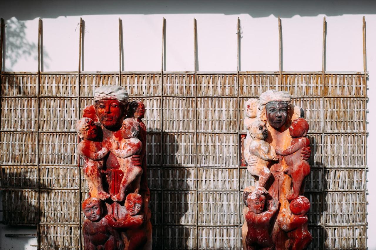 Rumah Paros & Gallery 苏卡瓦提 外观 照片